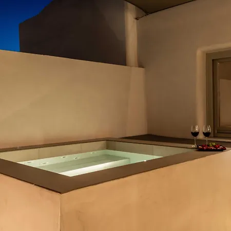 Phos * Oia (Santorini)