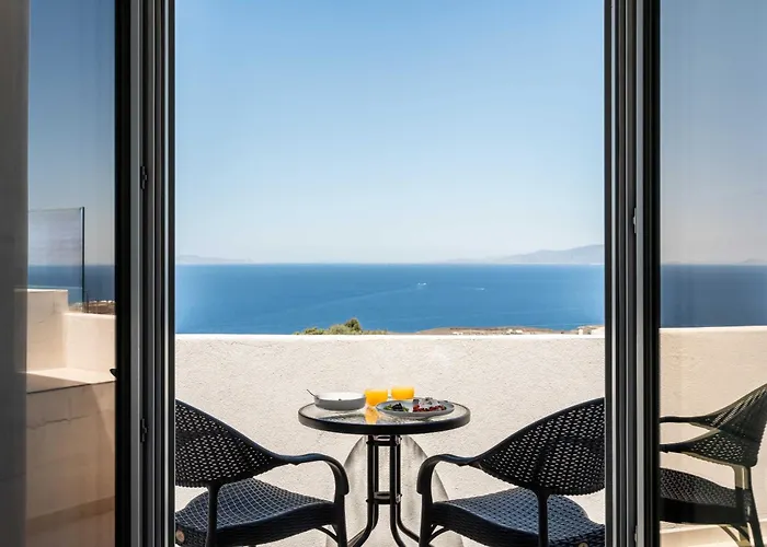 Lia * Oia (Santorini)